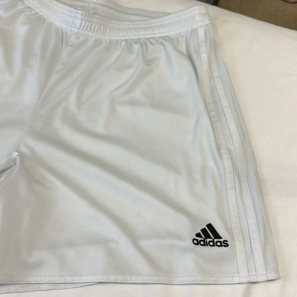 Men’s Adidas athletic shorts size large